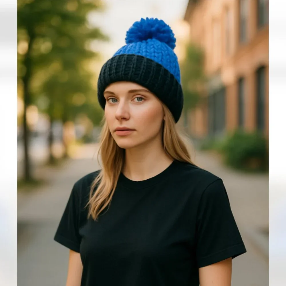 NWOT FREE PEOPLE Cozy Up Color Blocked Beanie In Black